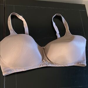 Vanity fair bra style 72335 size 40DD